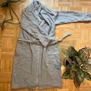 <SOLD> Coyuchi unisex mediterranean organic robe in 'deep pewter'